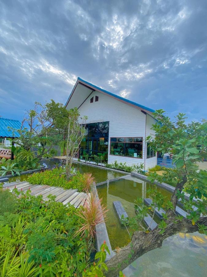 Srihome ยายศรีโฮมแอนแคมป์ปิ้ง Ban Don Tum Luaran gambar