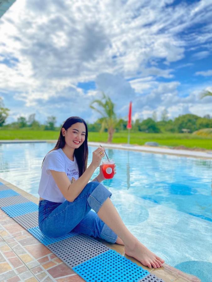 Srihome ยายศรีโฮมแอนแคมป์ปิ้ง Ban Don Tum Luaran gambar
