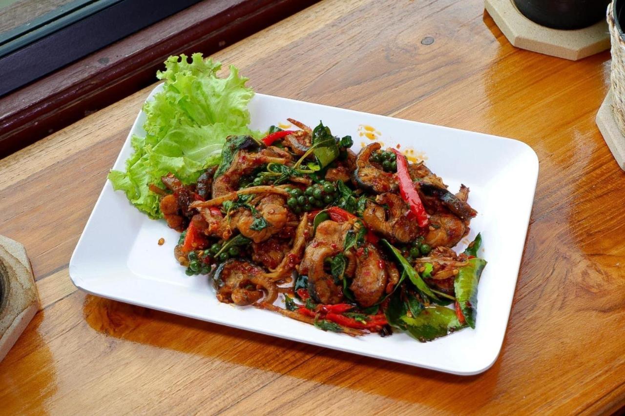 Srihome ยายศรีโฮมแอนแคมป์ปิ้ง Ban Don Tum Luaran gambar