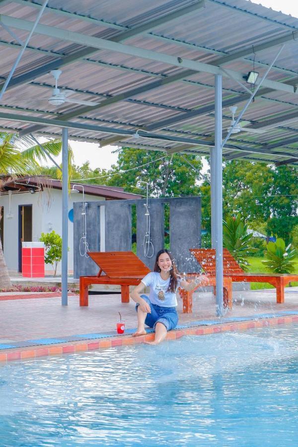 Srihome ยายศรีโฮมแอนแคมป์ปิ้ง Ban Don Tum Luaran gambar